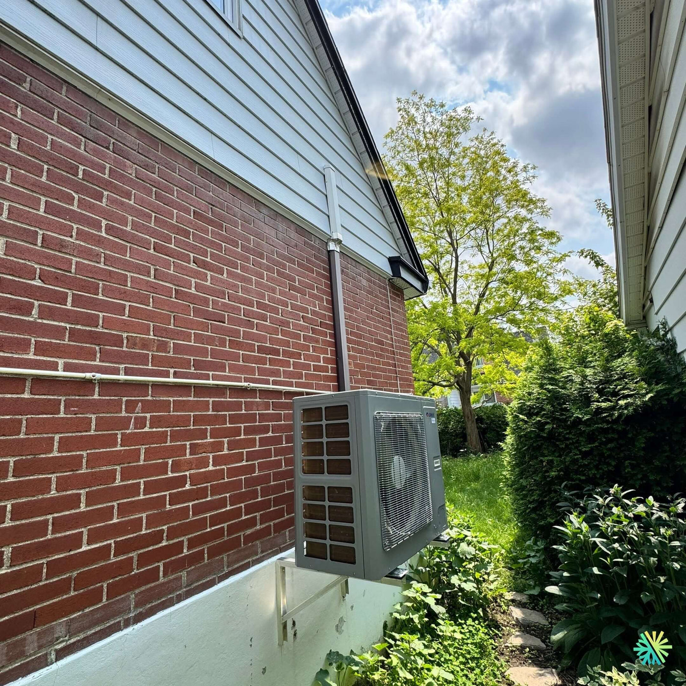 Installation d’une thermopompe murale Gree à Sainte-Julie