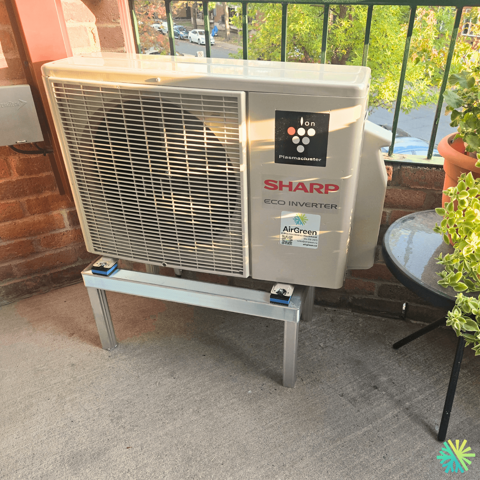Installation d’une thermopompe murale Sharp ZU1 à Plateau-Mont-Royal (Montréal)