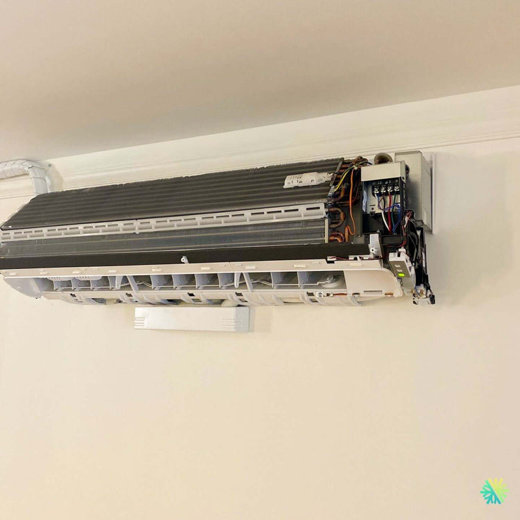 Thermopompe multizone vs système hybride : quelle solution choisir pour affronter les hivers extrêmes de Montréal ?