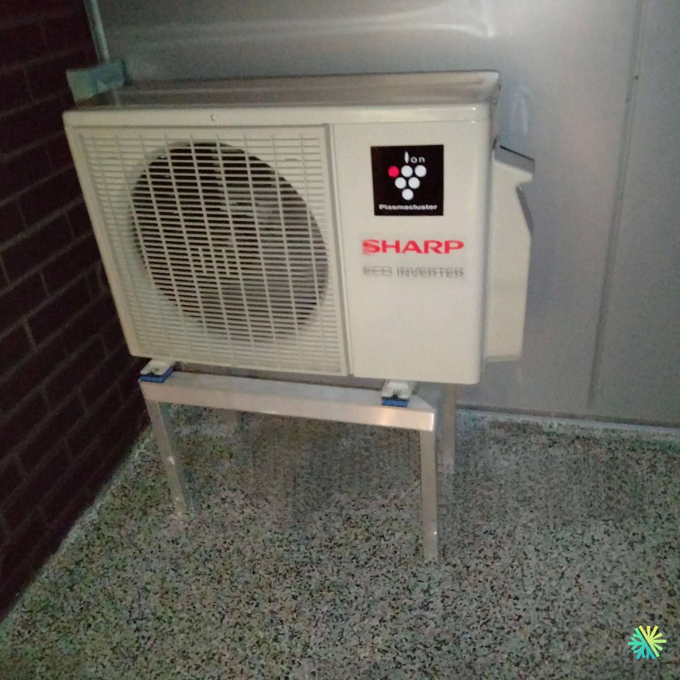 Réparation d’une thermopompe murale Sharp à Sainte-Julie