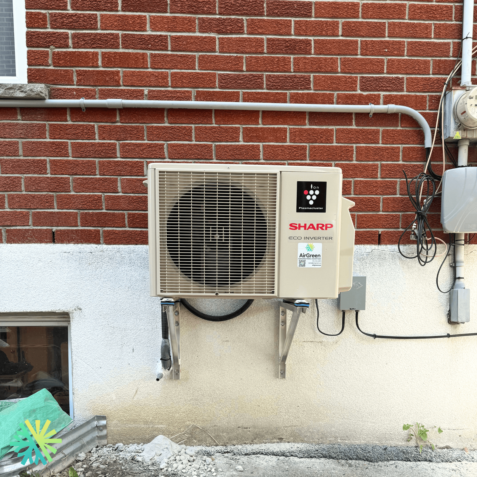 Installation d’une thermopompe mini split SHARP ZHU1 à Boisbriand