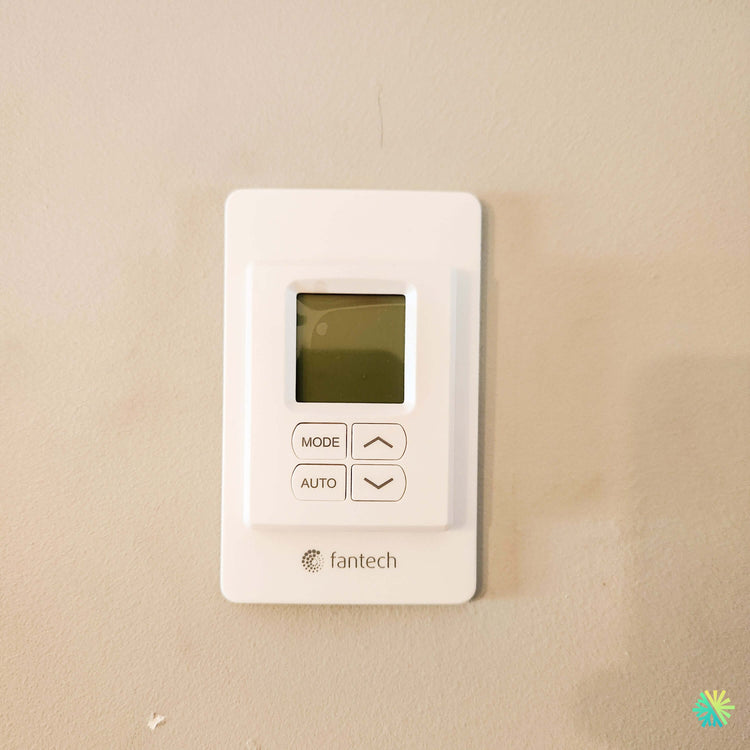 Installation d'un échangeur d'air FANTECH HERO 200H avec commande murale EDF8 à Outremont, Montréal