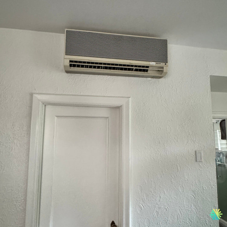 Nettoyage d’un climatiseur mural à Côte-des-Neiges