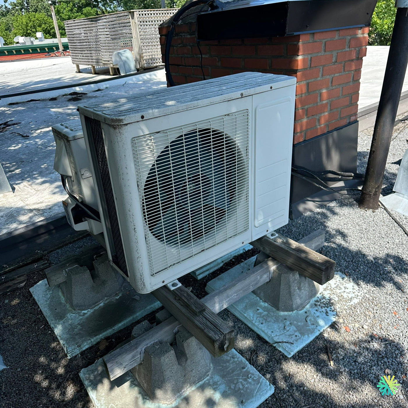 Nettoyage d’une thermopompe murale à Sainte-Thérèse