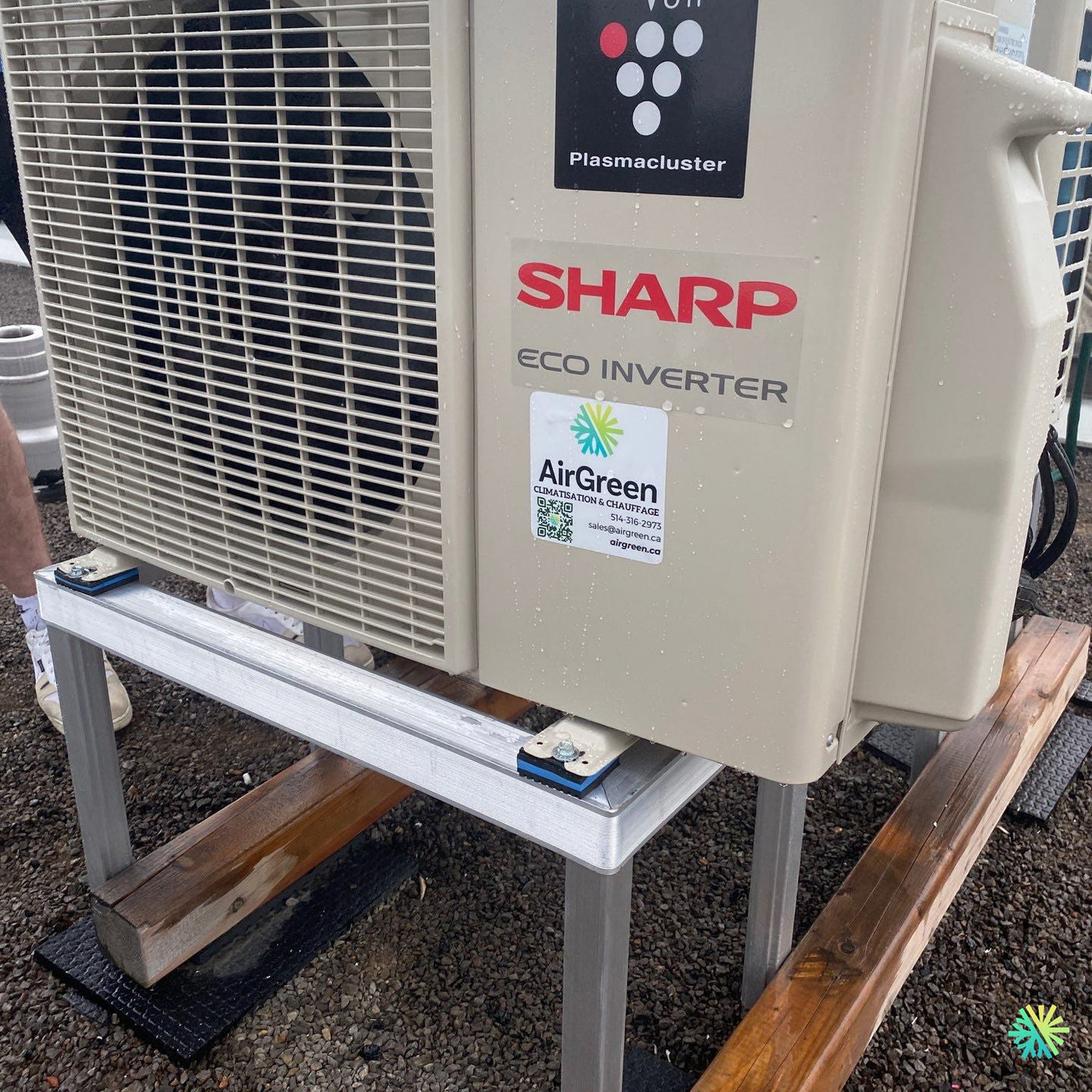 Nettoyage d’une thermopompe Sharp Eco Inverter à Boucherville