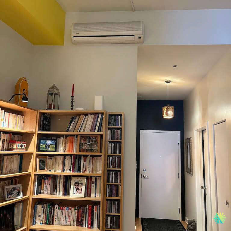 Réparation d’un climatiseur mural Sharp à Rosemont–La Petite-Patrie