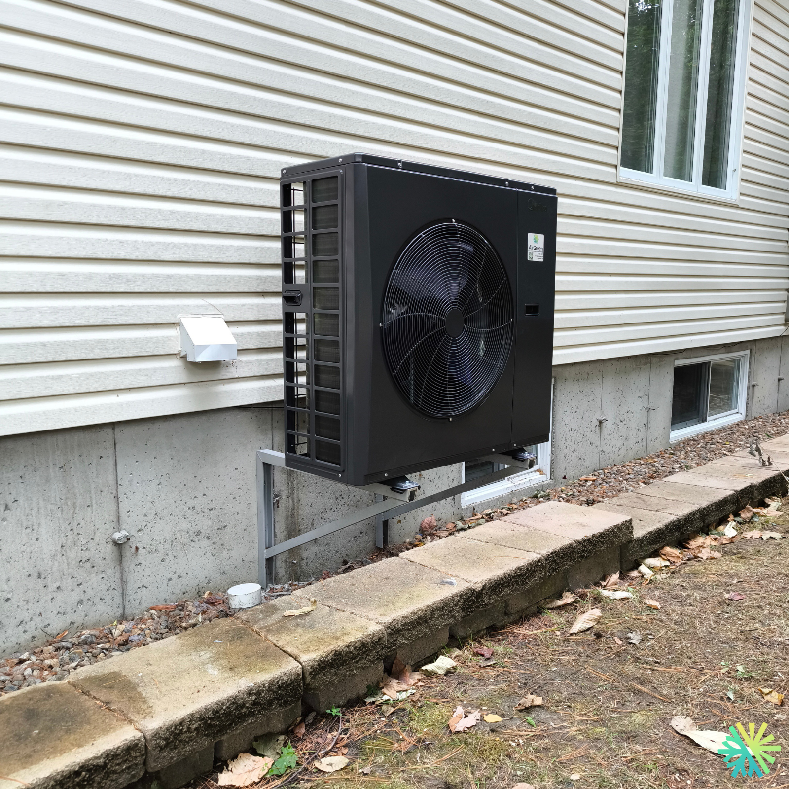 Installation d’une thermopompe centrale Midea EVOX G3 à Terrebonne