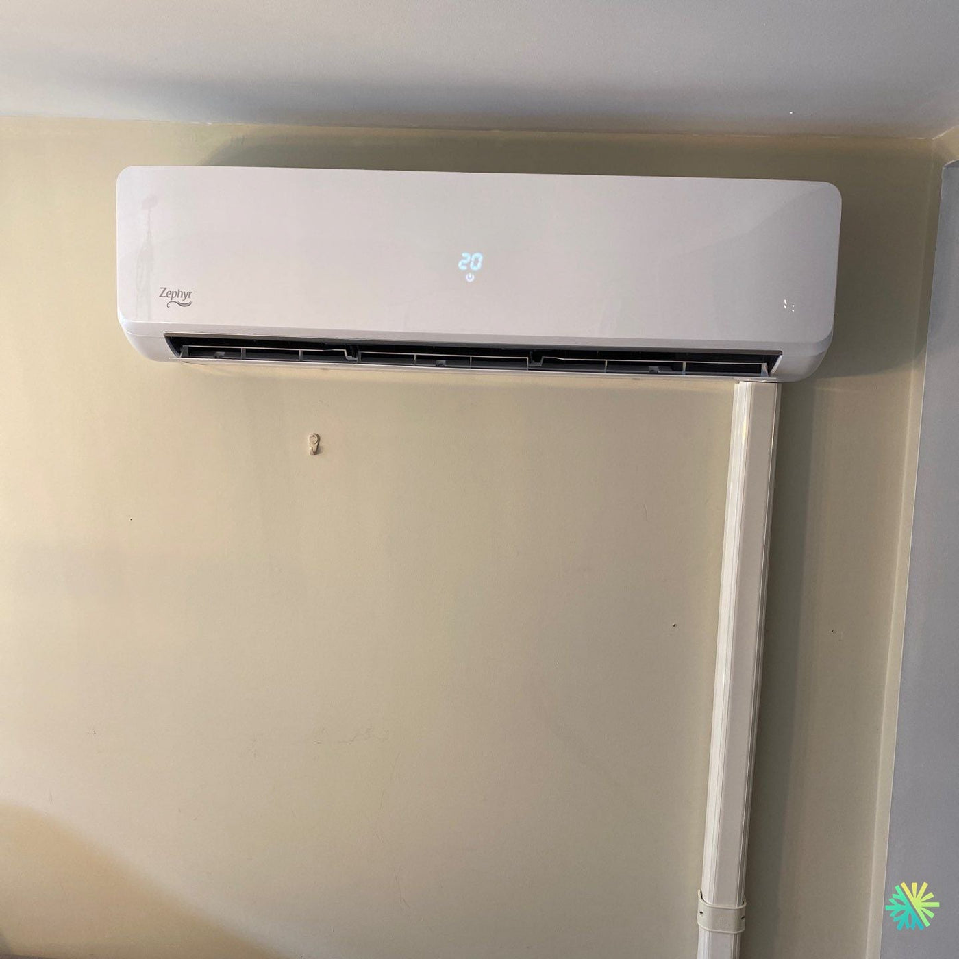 Installation d’une Zephyr (série murale) Thermopompe Murale à Vimont, Laval