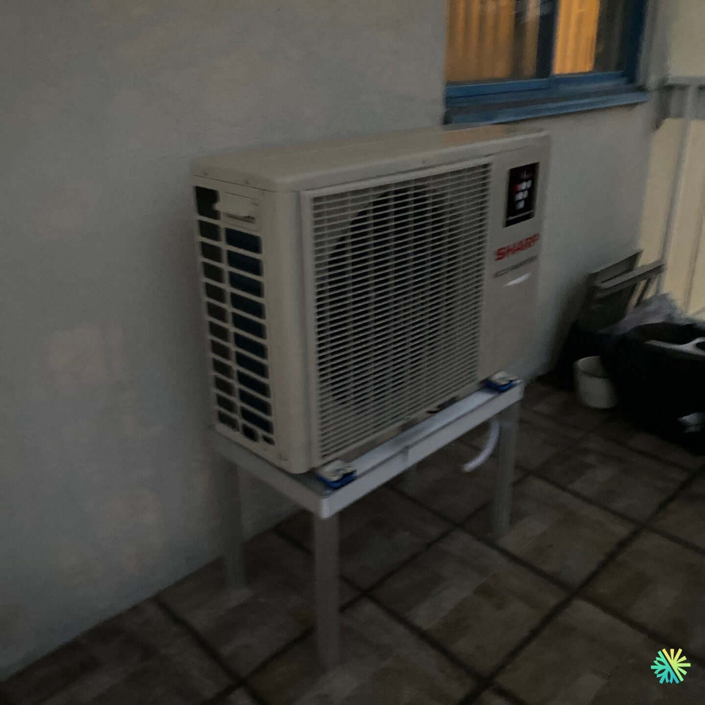 Réparation d’une thermopompe murale Sharp à Sainte-Julie