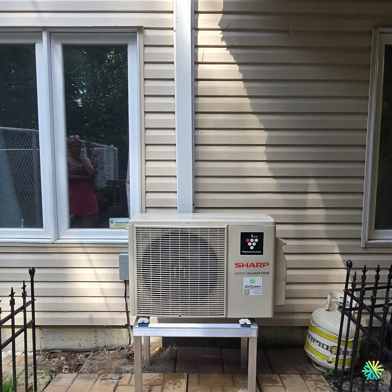 Installation d’une Sharp ZU1 thermopompe murale à Brossard (Rive Sud)