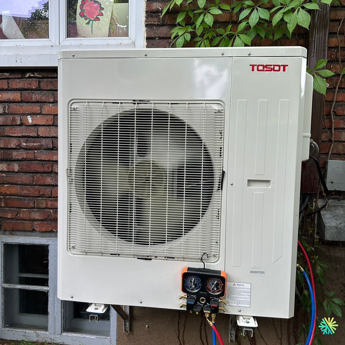 Réparation d’une thermopompe murale Tosot à Sainte-Thérèse