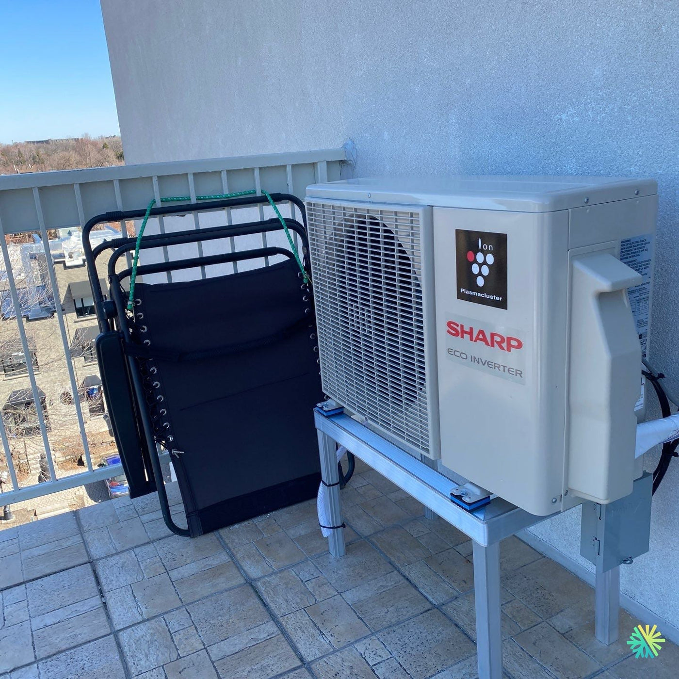 Installation d’une Sharp Eco Inverter thermopompe murale à Laval-des-Rapides