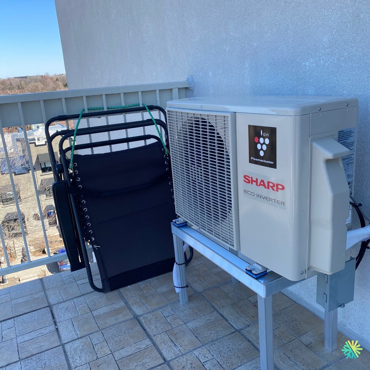 Installation d’une Sharp Eco Inverter thermopompe murale à Laval-des-Rapides