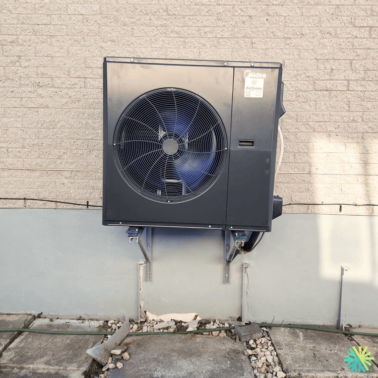 Installation d’une thermopompe centrale Midea EVOX G3 à Ahuntsic-Cartierville (Montréal)