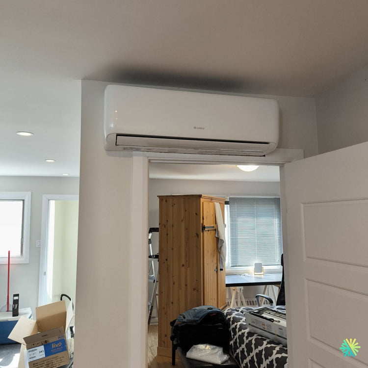 Installation d’une GREE série R-32 thermopompe murale à Rosemont–La Petite-Patrie