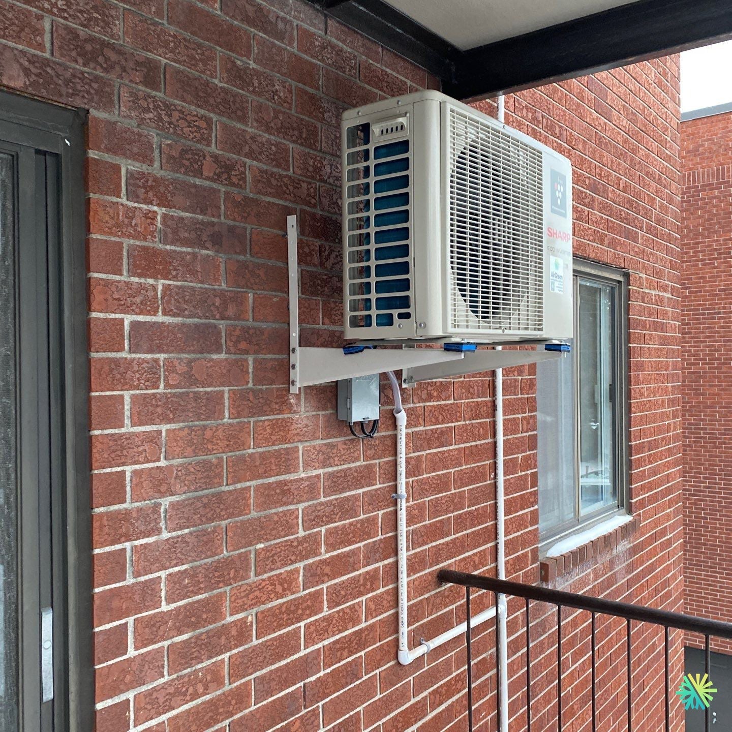 Installation d’une Sharp série ZU1 thermopompe murale à Rosemont–La Petite-Patrie