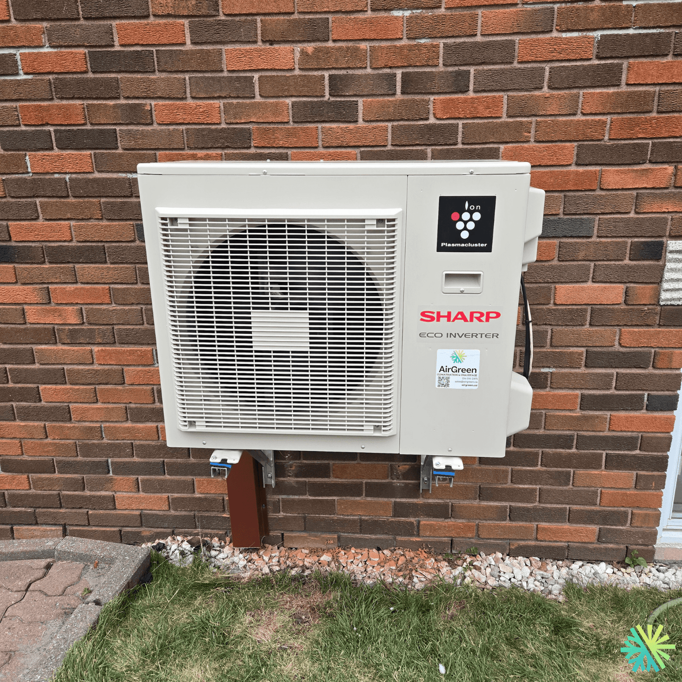 Installation d’une thermopompe Sharp à Sainte-Rose (Laval)