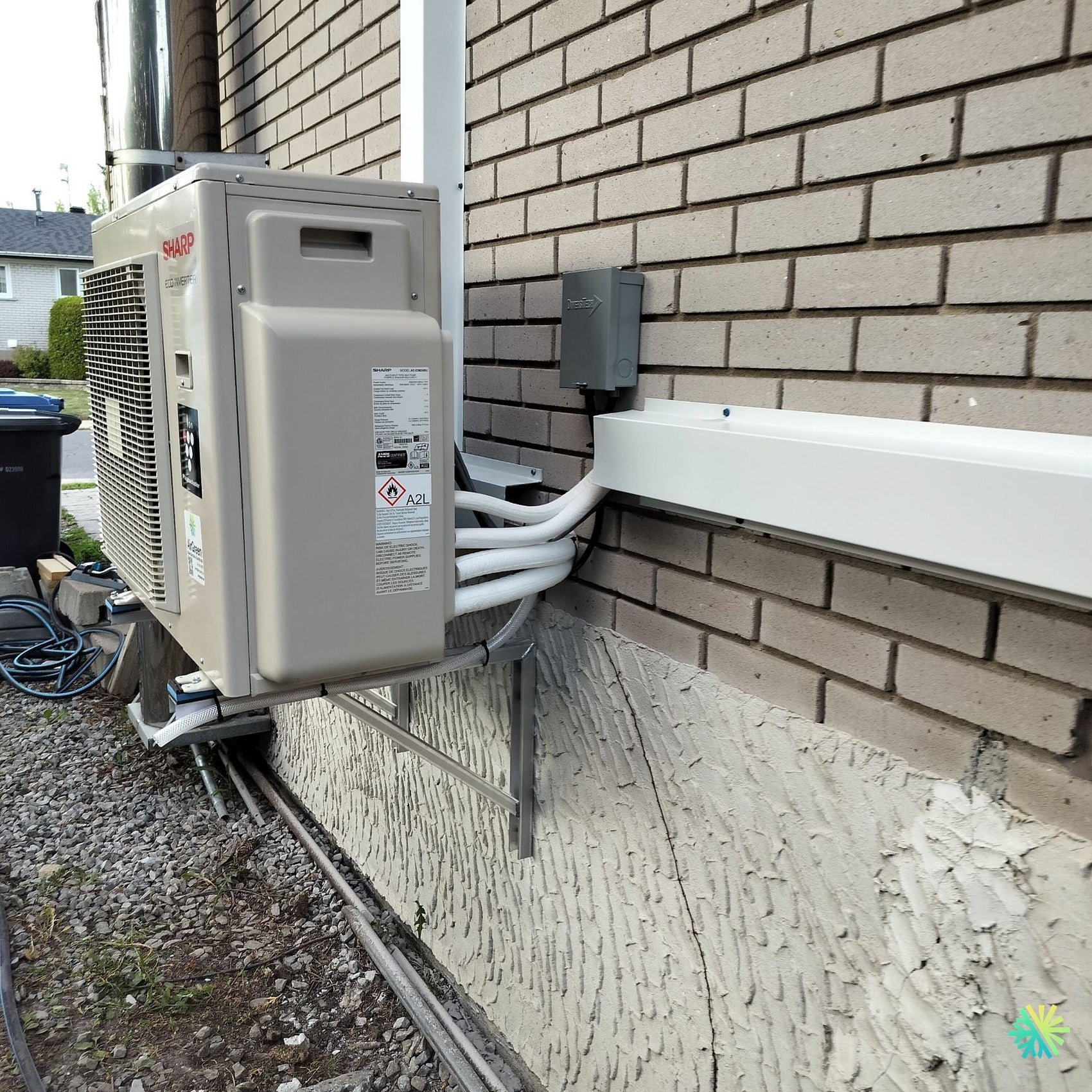 Installation d’une GREE (gamme R-32) thermopompe murale au Plateau-Mont-Royal