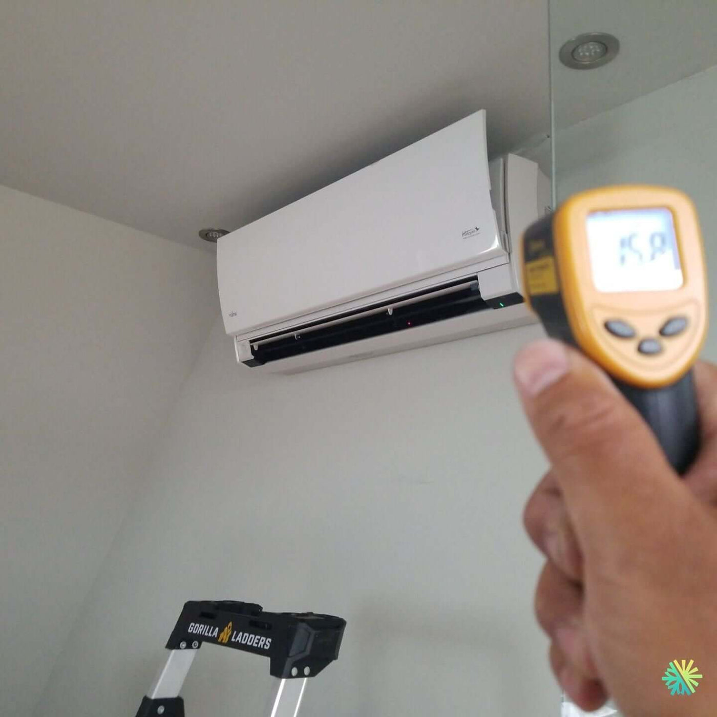 Réparation d’une thermopompe murale Fujitsu à Sainte-Dorothée