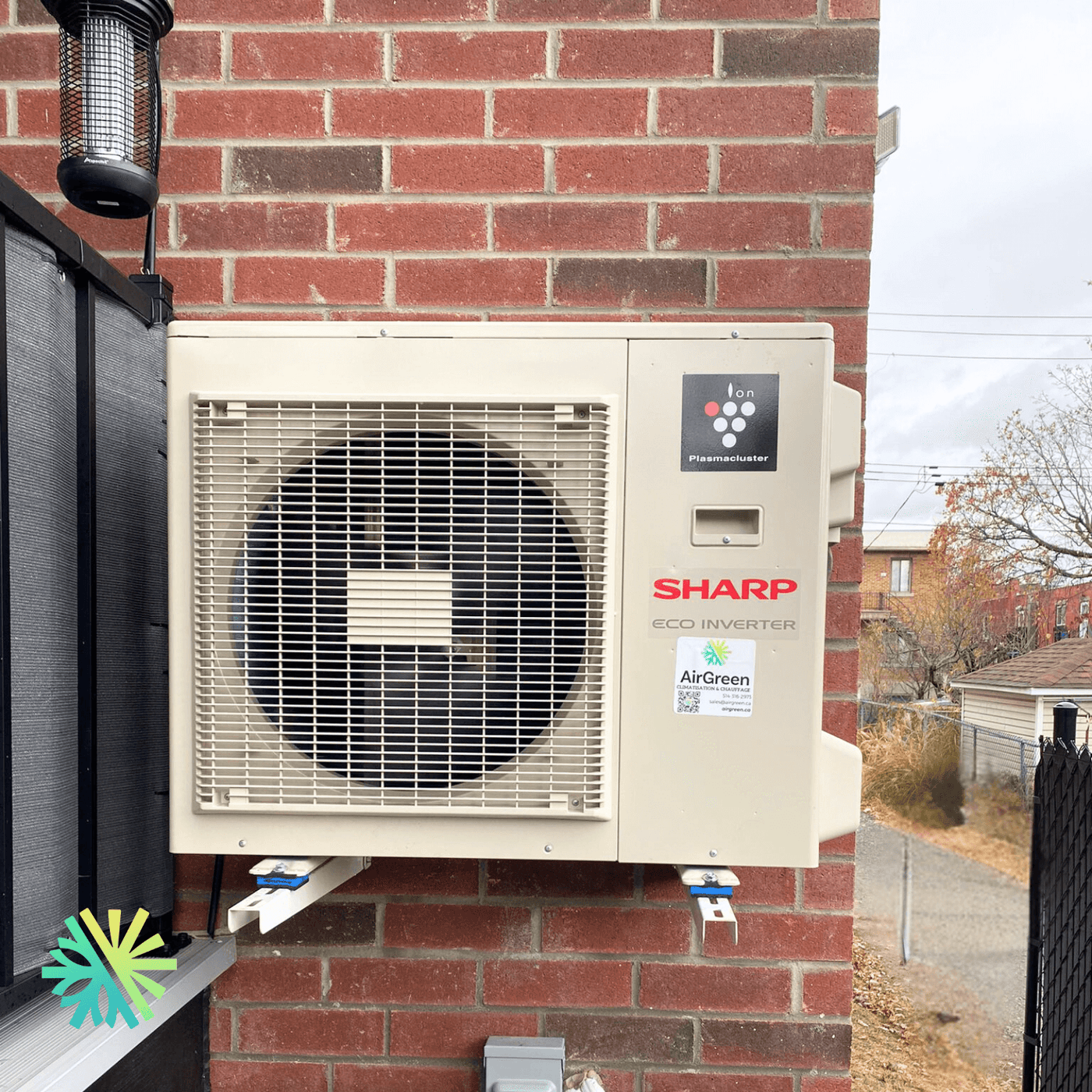 Installation d’une thermopompe murale SHARP ZU1 à Sainte-Catherine