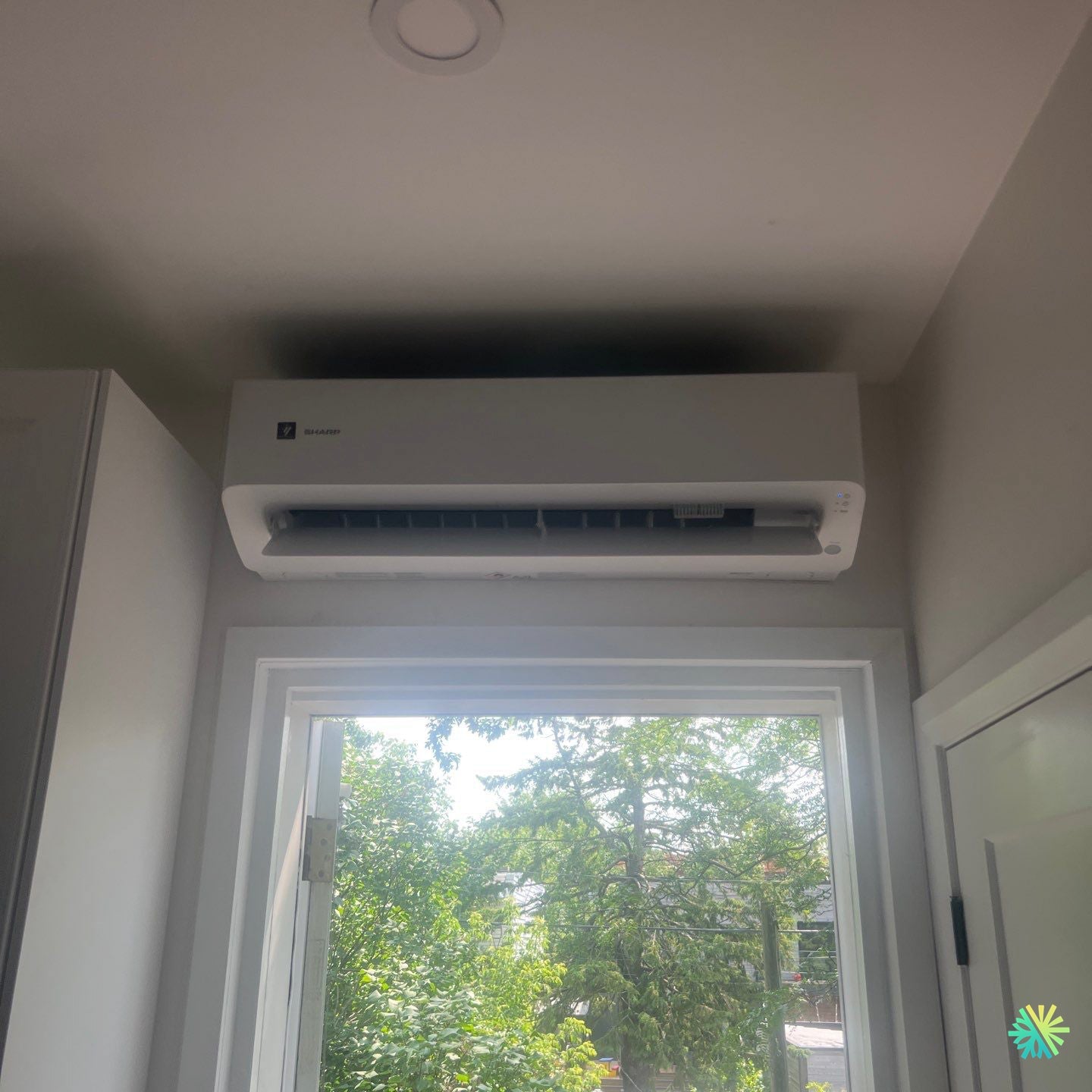 Installation d’une Sharp ZU1 thermopompe murale à Rosemont–La Petite-Patrie