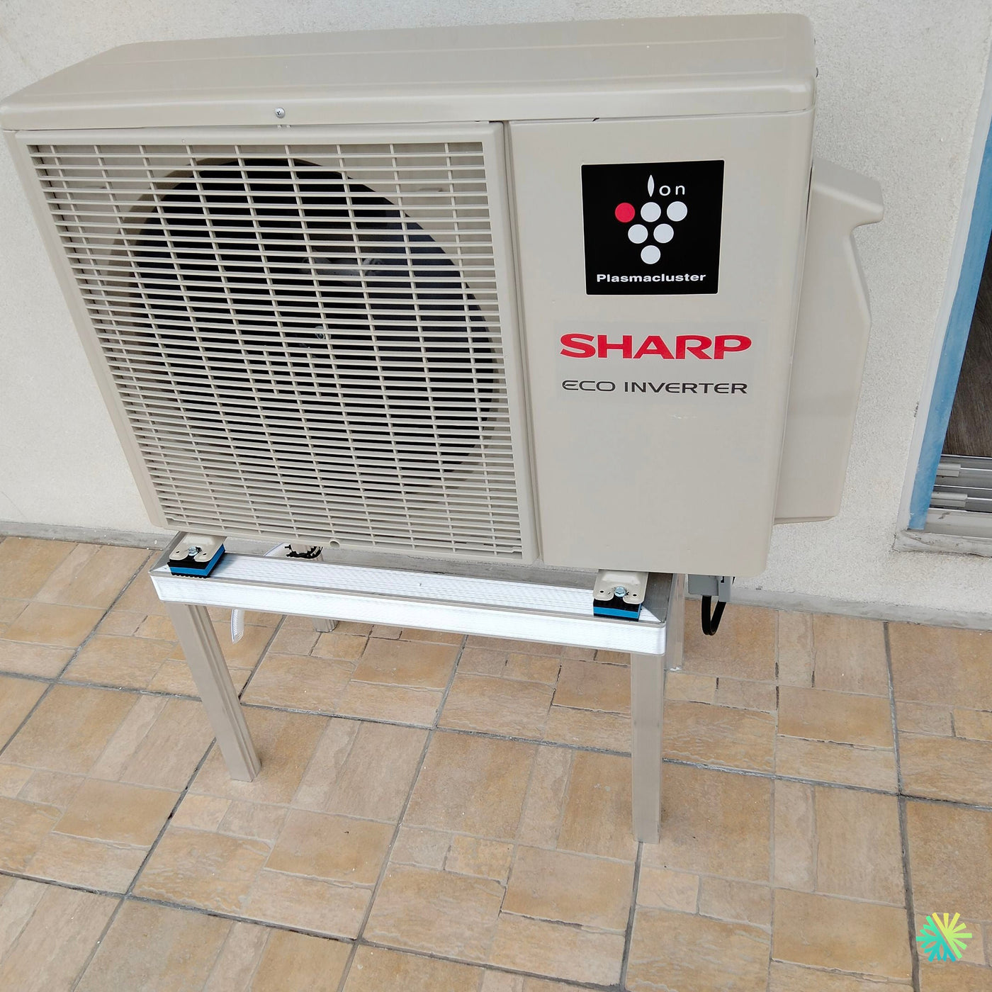 Installation d’une Sharp gamme ZU1 thermopompe murale à Saint-Laurent