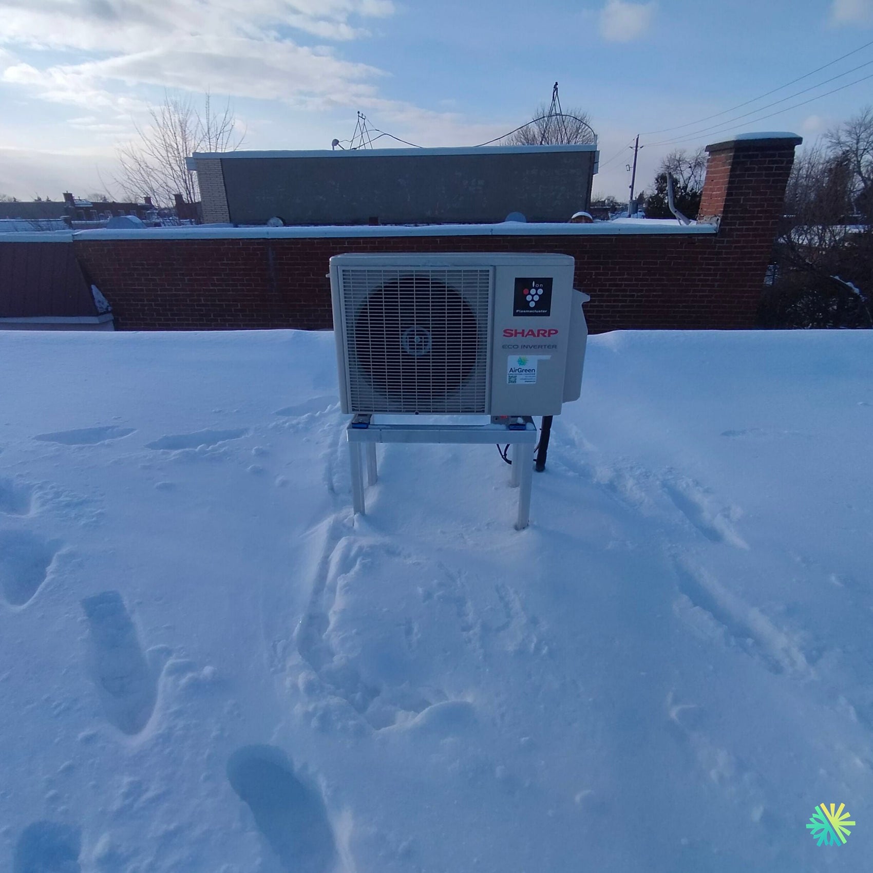 Installation d’une Sharp série R-32 thermopompe murale à Le Sud-Ouest