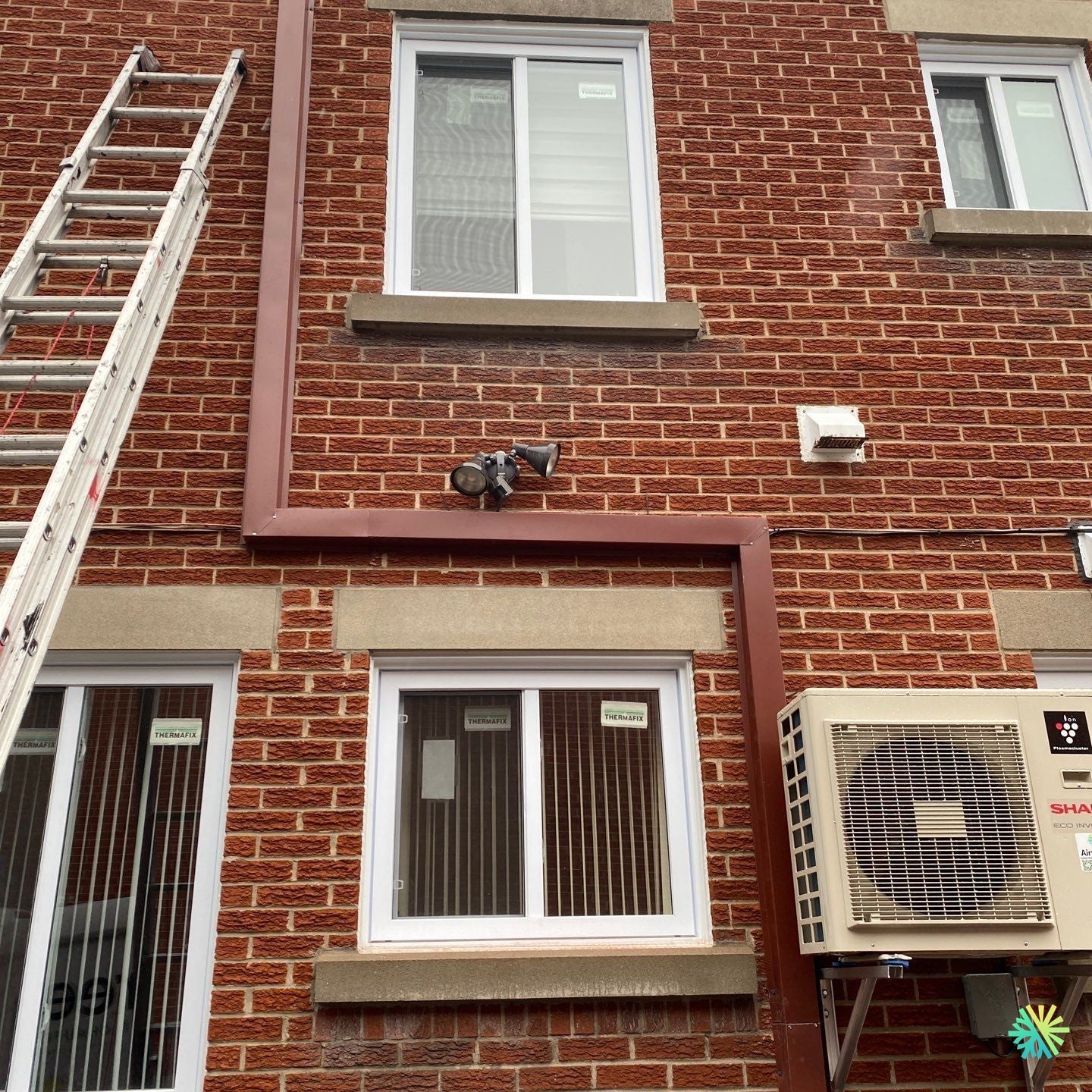 Installation d’une Sharp ZU1 thermopompe murale à Rosemont–La Petite-Patrie