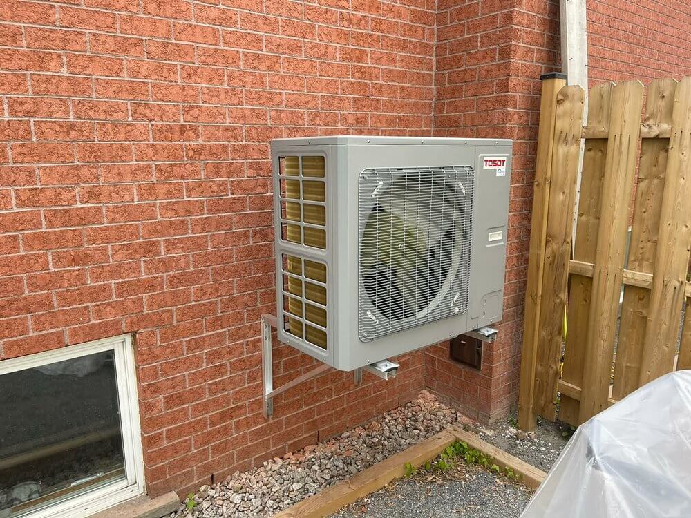 Installation of a Tosot Apex Central Heat Pump in Dollard-des-Ormeaux, Montreal