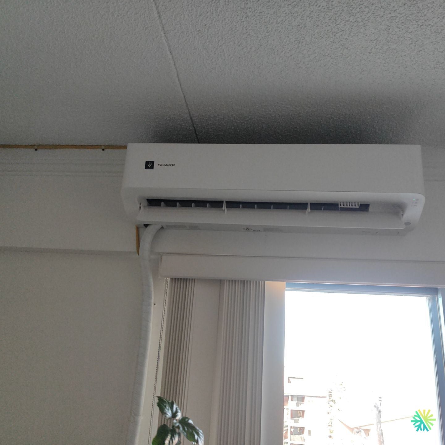 Installation d’une Sharp ZU1 thermopompe murale à Laval-des-Rapides