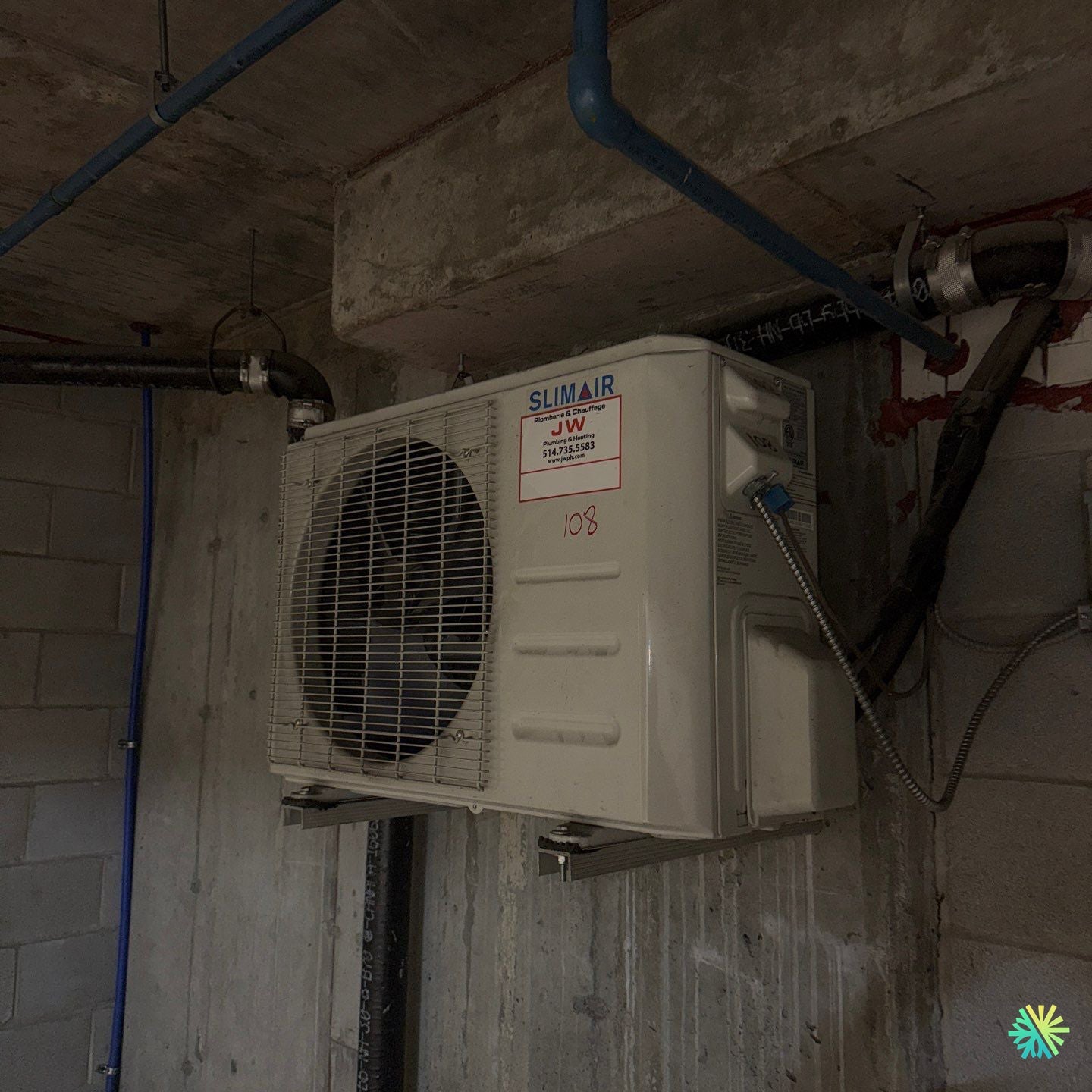 Réparation d’une thermopompe Slimair à Ville-Marie