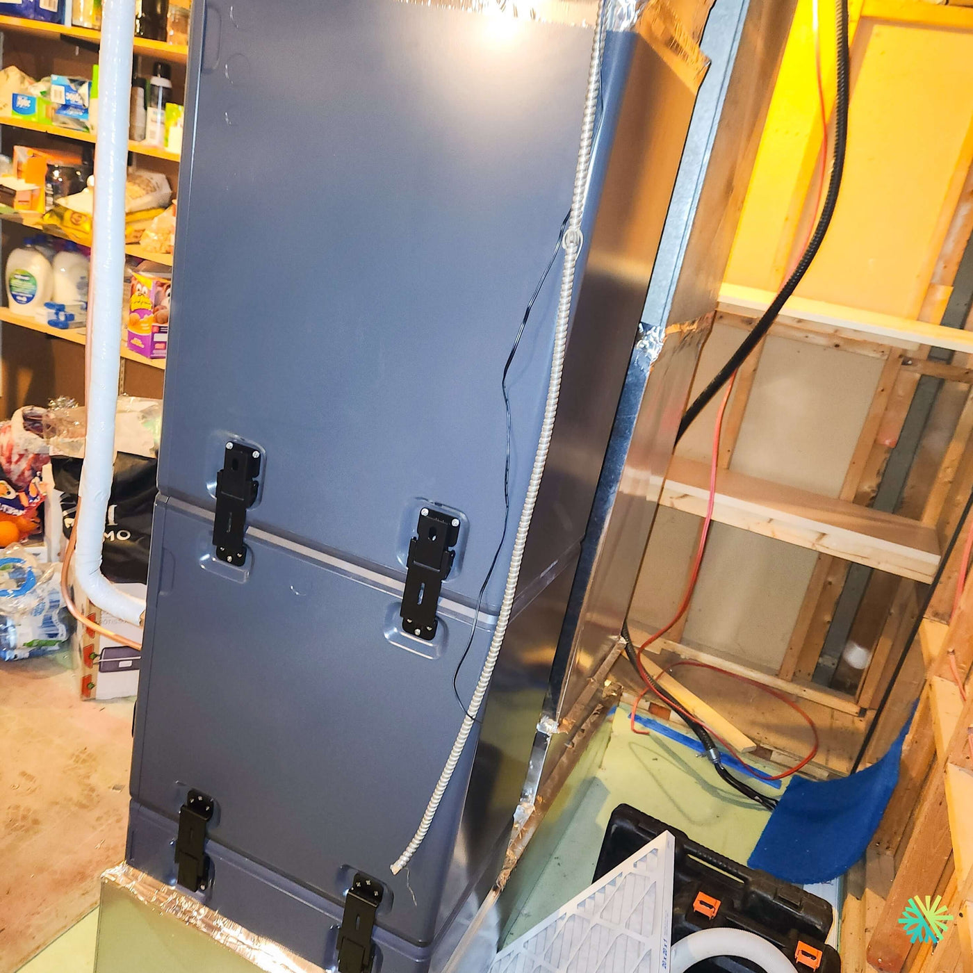 Installation d’une fournaise électrique MIDEA EVOX G3 2.5 tonnes avec système central Air Handler à LaSalle