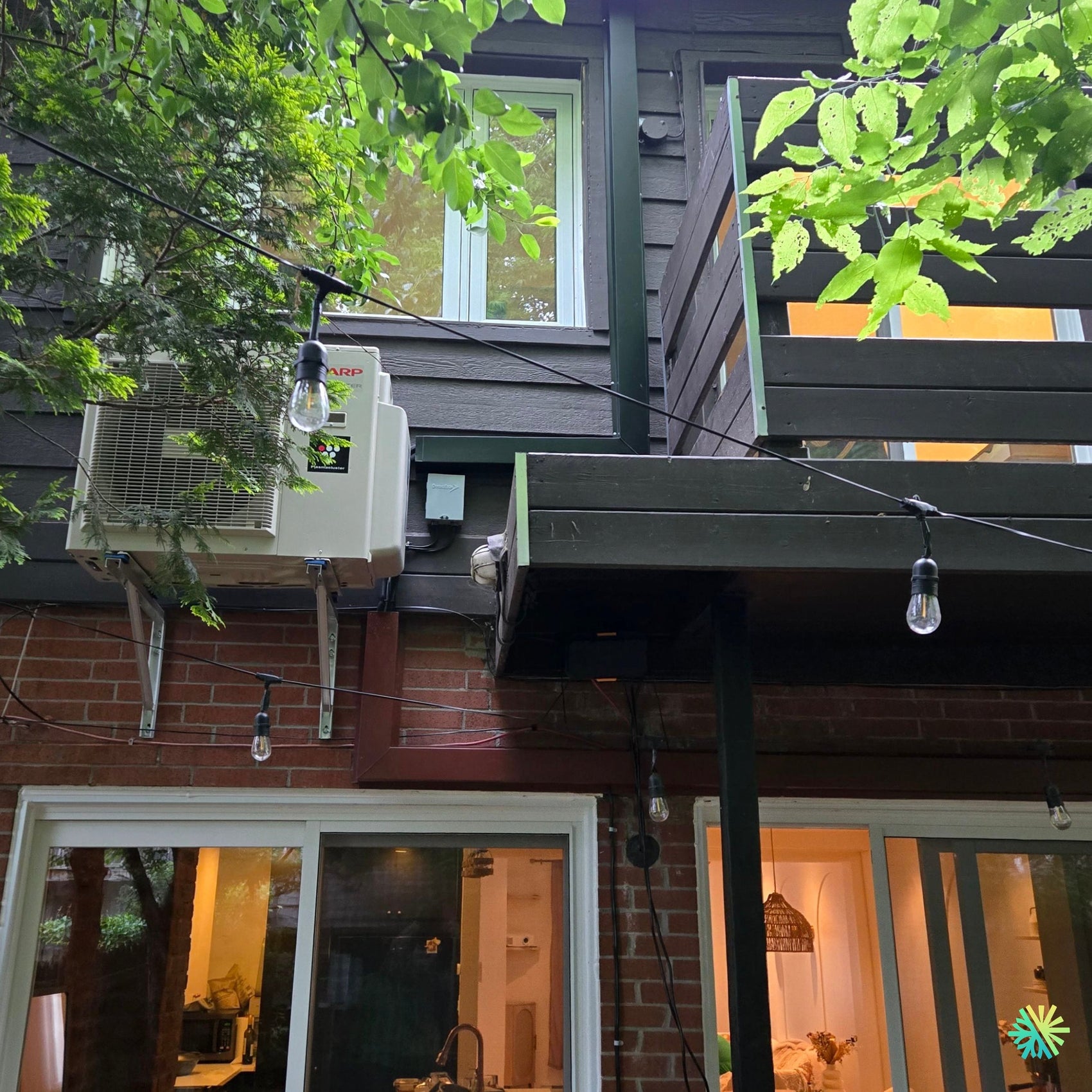 Installation d’une Sharp ZU1 thermopompe murale à Plateau-Mont-Royal