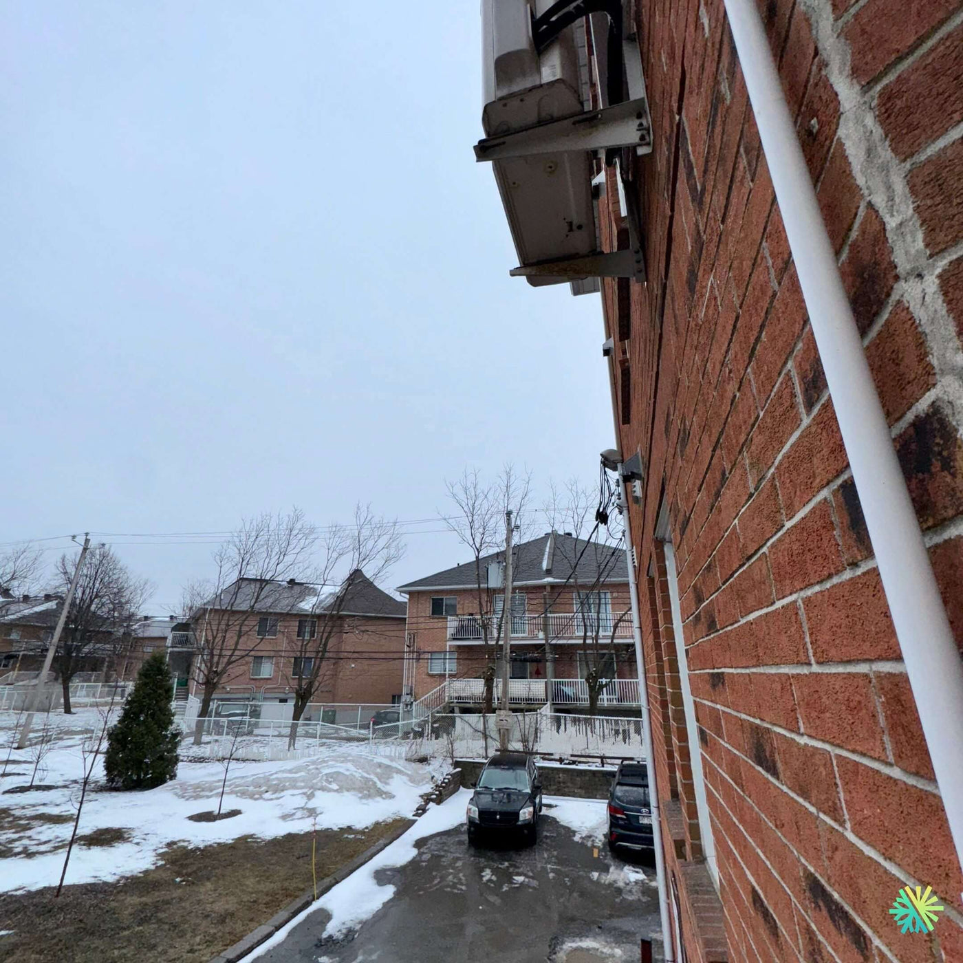 Réparation d’une thermopompe murale Fujitsu à Saint-Léonard