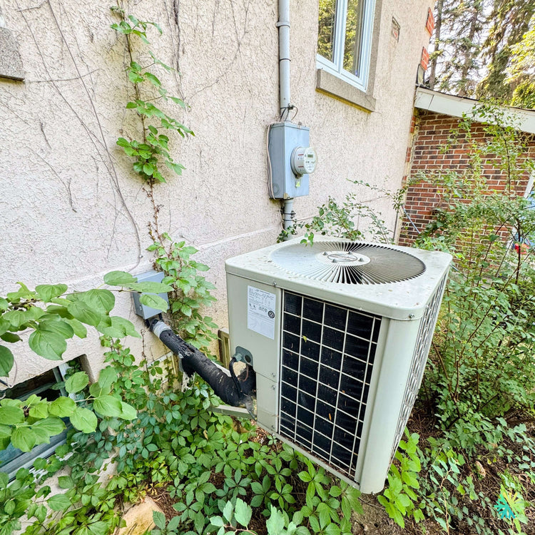 Réparation d’une thermopompe centrale résidentielle à Chomedey