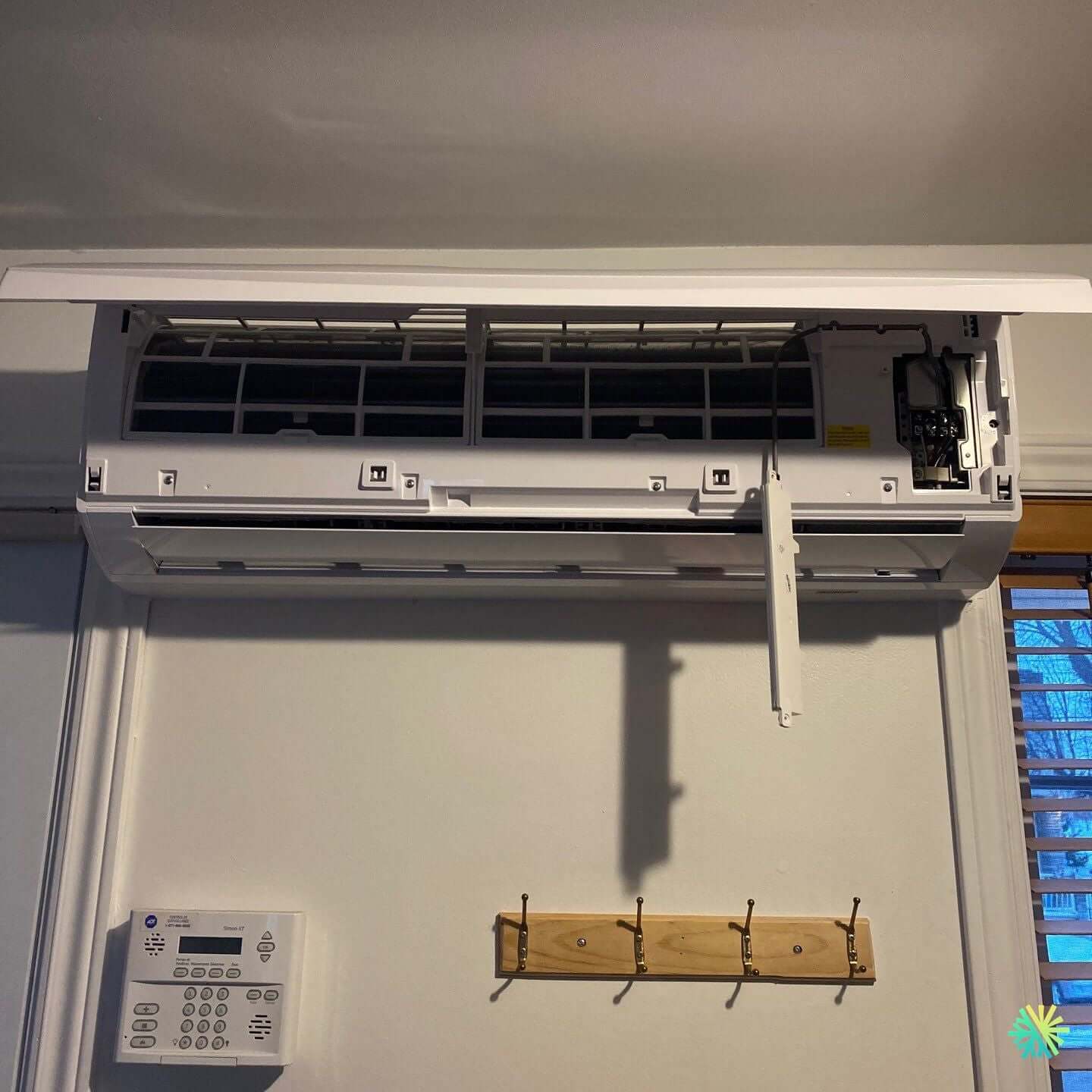 Réparation d’une thermopompe murale Fujitsu à Ville Mont-Royal