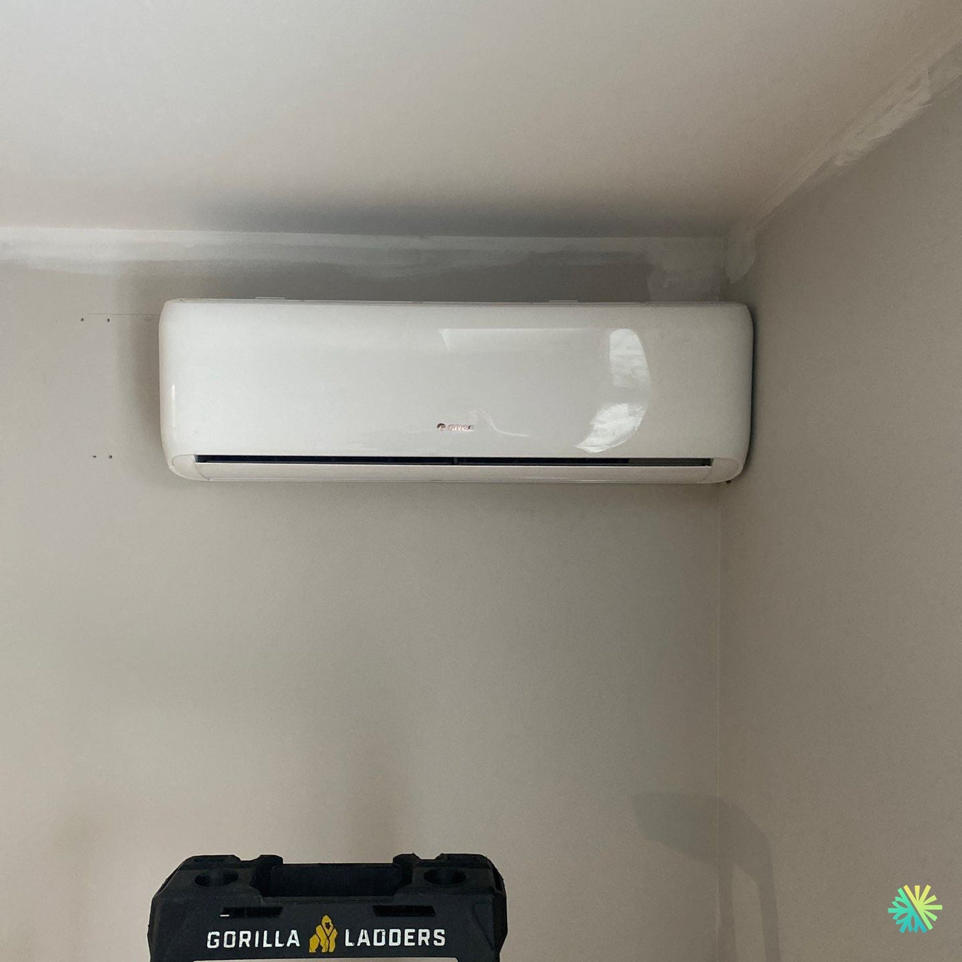 Installation d’une Gree (série R-32) thermopompe murale à Rosemont–La Petite-Patrie