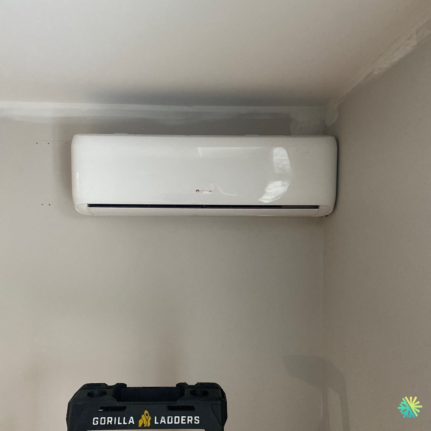 Installation d’une Gree (série R-32) thermopompe murale à Rosemont–La Petite-Patrie