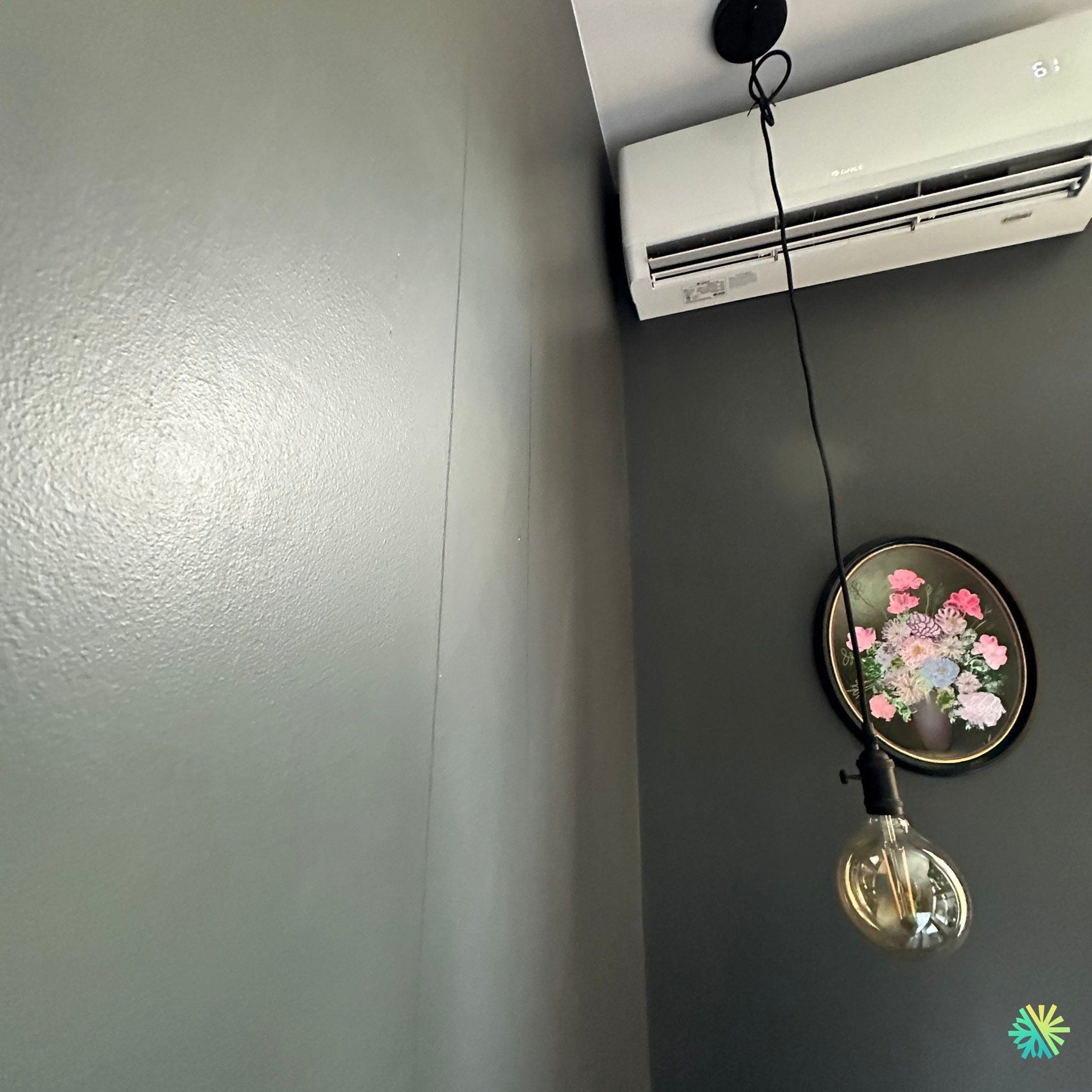 Installation d’une Gree Livo R32 thermopompe murale à Griffintown (Le Sud-Ouest)