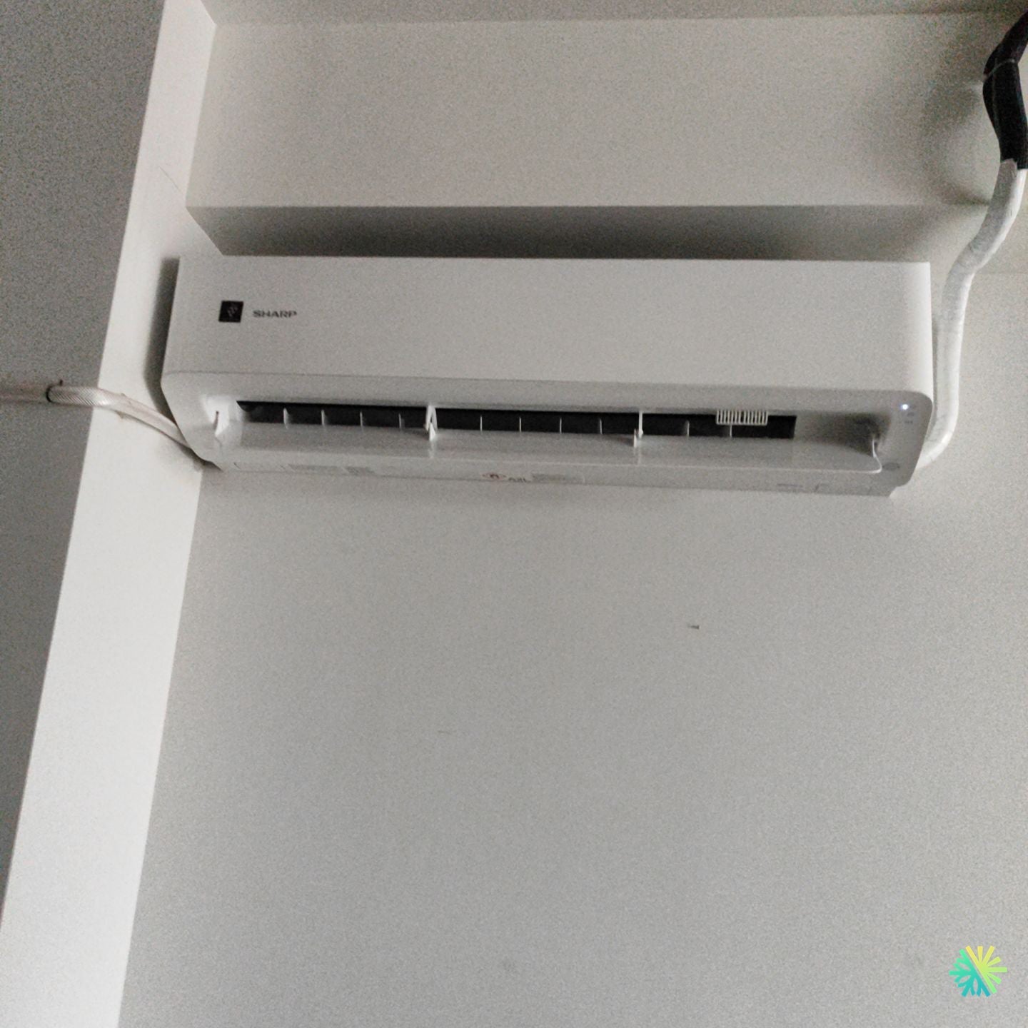 Installation d’une thermopompe murale Sharp ZU1 à Ville Saint-Laurent