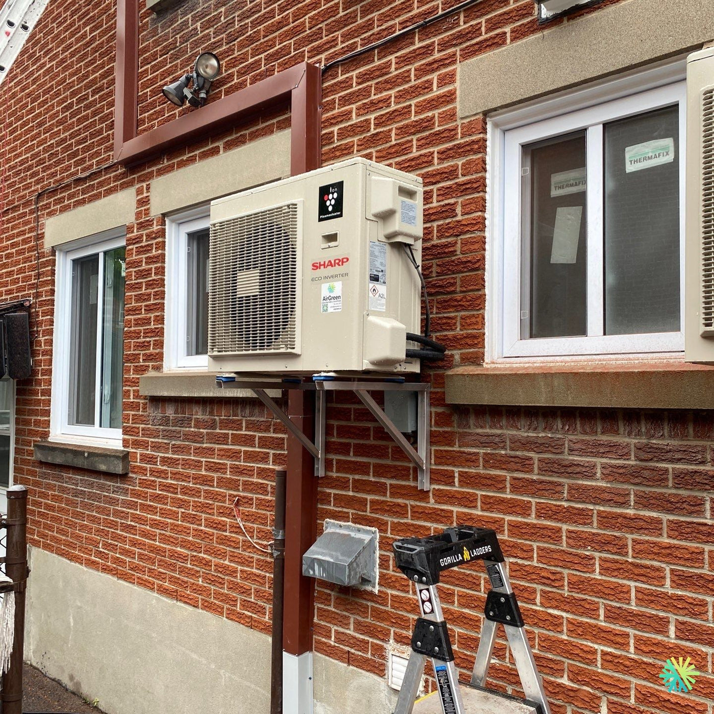 Installation d’une thermopompe murale Sharp ZU1 à Rosemont–La Petite-Patrie