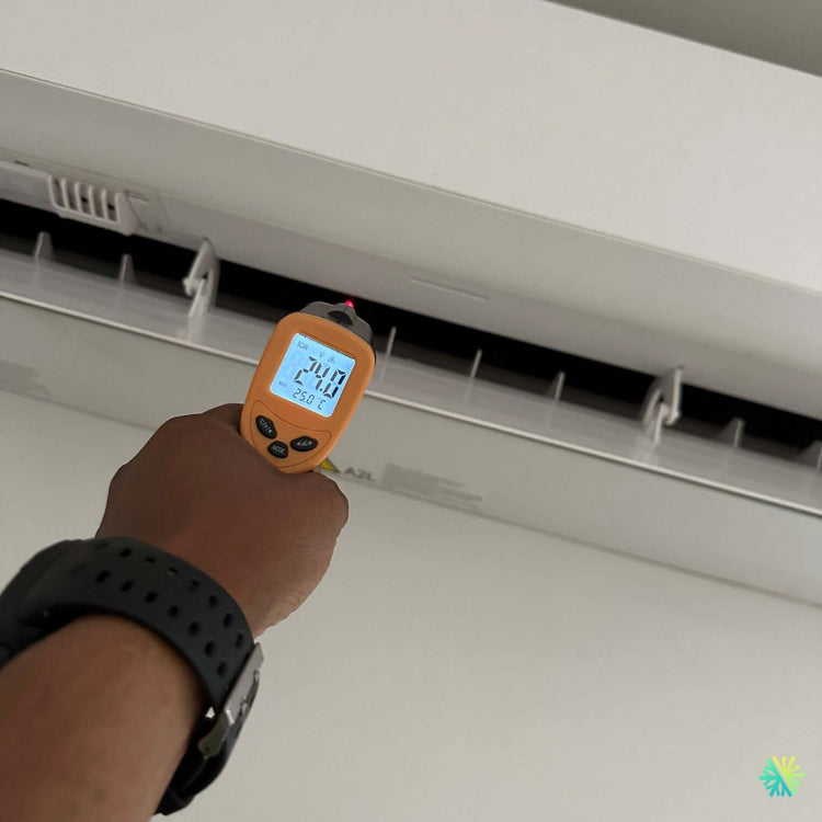 Réparation d’une thermopompe murale Gree à Côte-des-Neiges