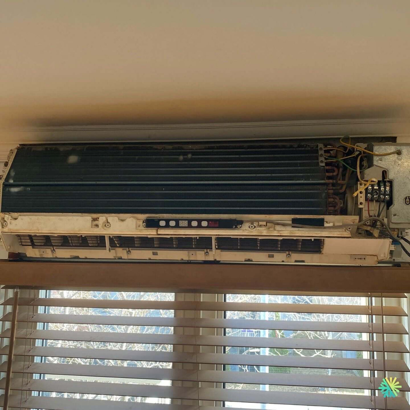 Réparation d’un climatiseur mural Fujitsu à Saint-Lambert