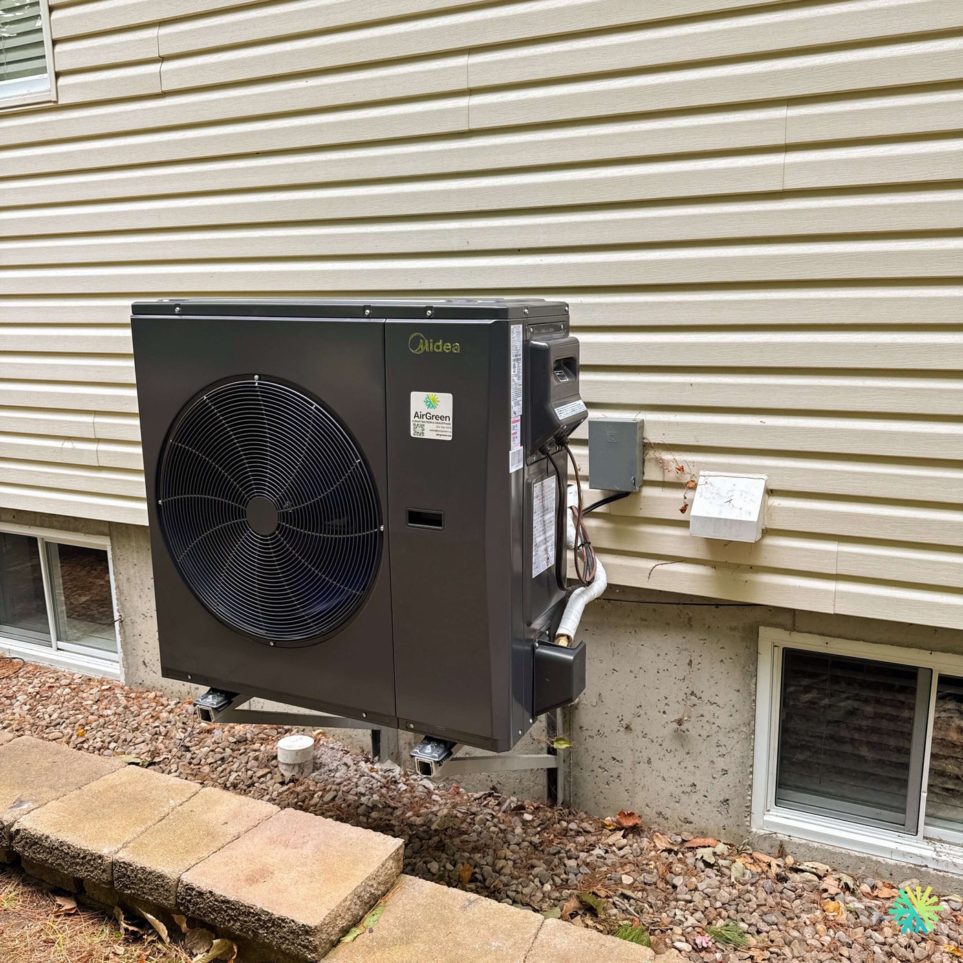 Installation d’une thermopompe centrale MIDEA EVOX G3 3 tonnes à Blainville (Rive Nord)