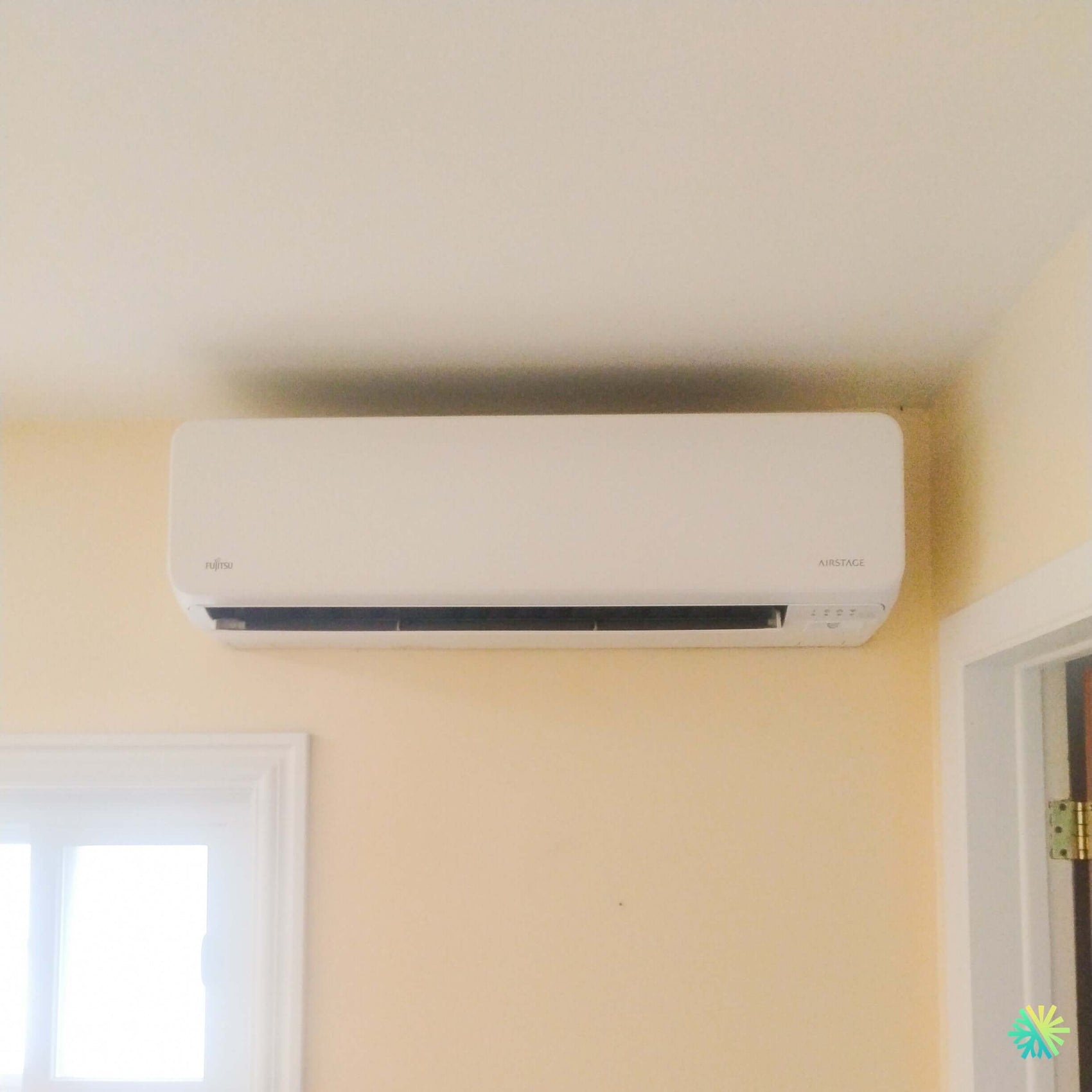Installation d’une thermopompe murale Fujitsu AIRSTAGE Orion XLTH à Saint-Polycarpe