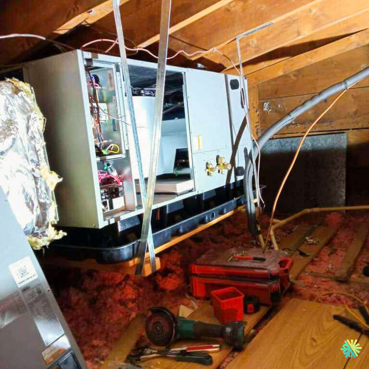 Ce chalet de 1960 à Morin-Heights a maintenant un système CVAC ultramoderne – voici comment