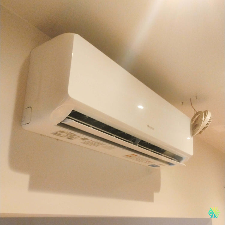Installation d’une thermopompe murale GREE LIVO R32 Mini Split à Senneville : une solution CVAC discrète pour un confort précis dans une résidence de l’Ouest-de-l’Île
