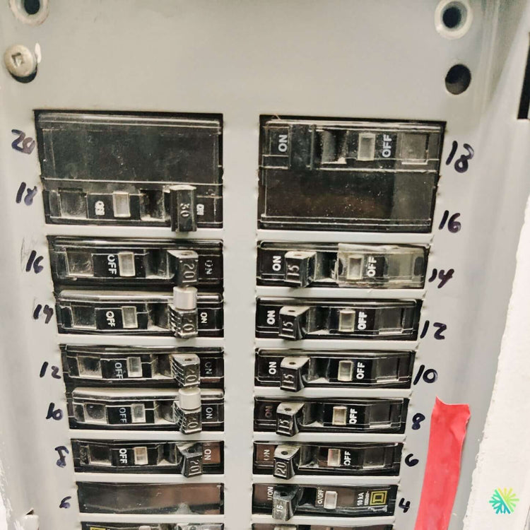 La guerre du chauffage électrique : pourquoi tant de condos à Longueuil font exploser leurs factures sans raison apparente