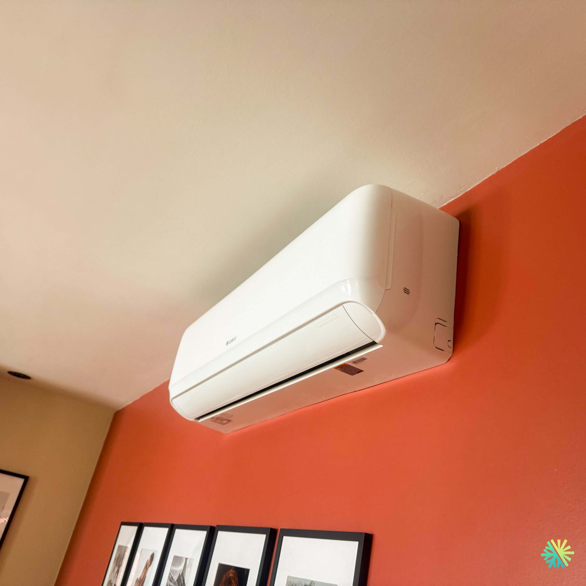 Installation d’une thermopompe murale GREE CHARMO R32 à Vimont, Laval : une solution mini split discrète pour un confort résidentiel durable