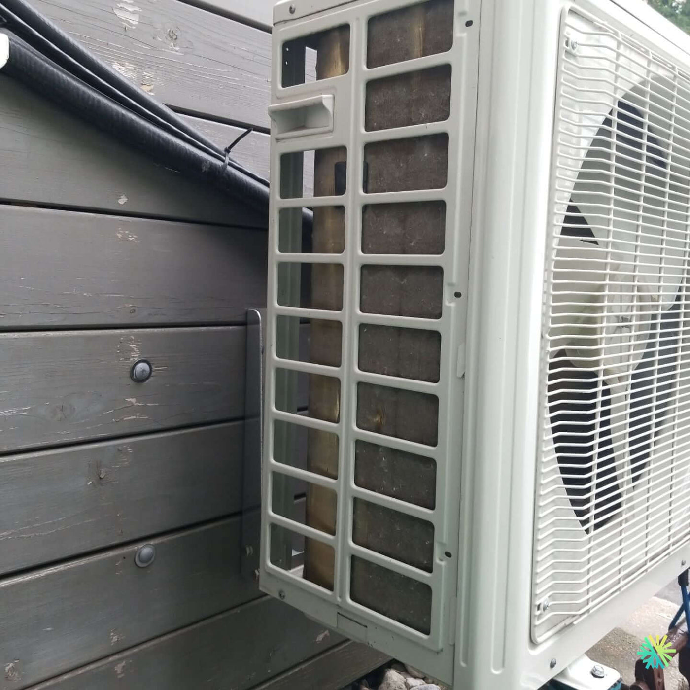 Réparation d’une thermopompe murale Midea à Sainte-Rose